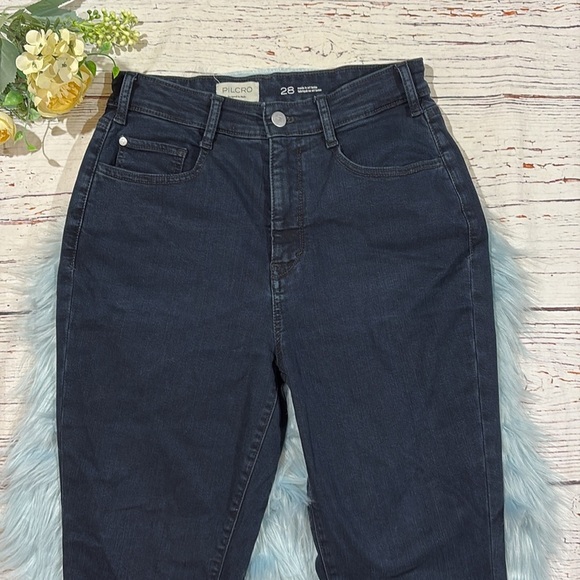 ANTHROPOLOGIE Pilcro Slim Tuck High-Rise Straight-Leg Jeans Womens Dark Blue - Picture 5 of 9